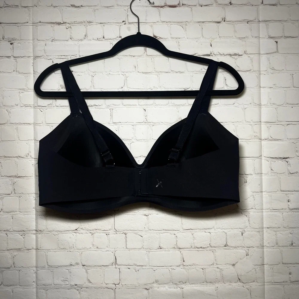 Knix Wingwomen Contour Bra Beige and Black Bundle Seamless‎ Coverage Size 40D